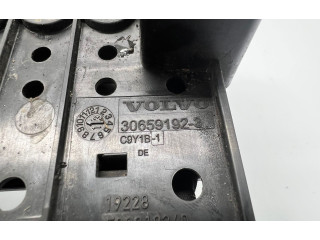 Блок предохранителей 30659192, 19228 Volvo V40
