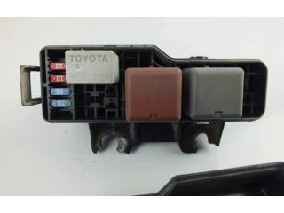 Блок предохранителей 8386P1 Toyota Corolla Verso AR10