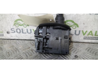 Ручка стеклоочистителей 8201590631 Renault Clio III