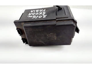 Блок предохранителей  6C0907361D, 6C0937132C   Skoda Fabia Mk3 (NJ)    