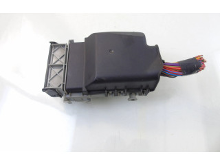 Pojistková skříňka 13222786 Opel Zafira C 2013