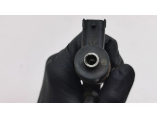 Vstřikovač 338002A800, 0445110411 Hyundai i40 pro naftový motor 1.7