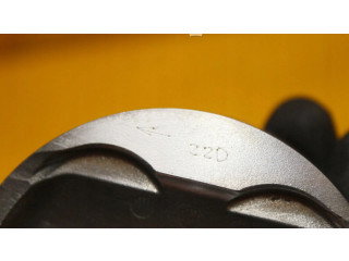 Поршень с шатуном    Subaru Forester SJ       