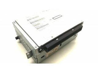 Радио/ проигрыватель CD/DVD / навигация