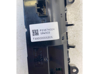 Блок управления климат-контролем P31674024, 19W303   Volvo XC90