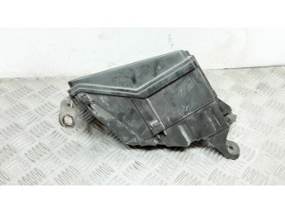 Блок предохранителей 8266253070, 8675XA1   Lexus IS 220D-250-350    