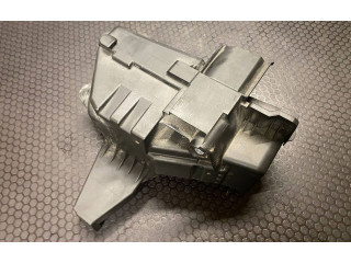 Блок предохранителей 30728132 Volvo S80