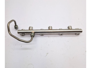 Топливная рампа 000283629, 133210389   Maserati Ghibli  