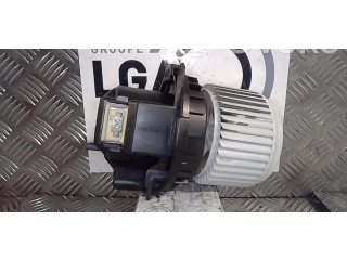 Вентилятор печки    272104788R   Renault Clio V