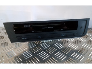 Радио/ проигрыватель CD/DVD / навигация