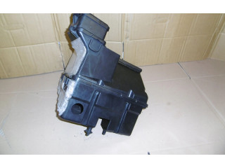   Pojistková skříňka    Volkswagen Transporter - Caravelle T5 2003