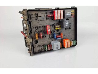 Блок предохранителей 1K0937124H   Audi A3 S3 8L    