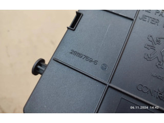 Pojistková skříňka 28119759 Peugeot 5008 2011