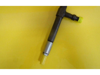 Форсунка Mazda Premacy