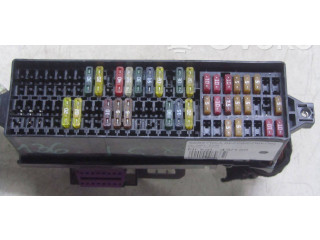 Блок предохранителей Audi Q3 8U