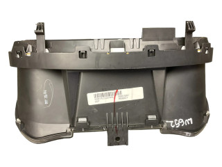 Панель приборов 688014257, 95080017   Chevrolet Orlando       