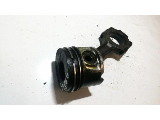 Píst Alfa Romeo 156 pro naftový motor 2.4