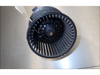 Вентилятор печки    272100975R   Dacia Duster