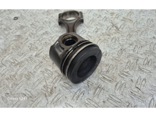 Поршень с шатуном 19N4, 897 Mitsubishi Outlander