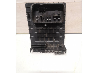   Pojistková skříňka 1K0937125A   Volkswagen Tiguan 2008