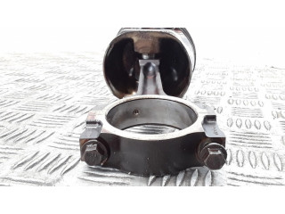 Píst Saab 9-7X pro benzínový motor 4.2