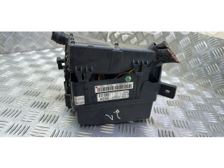 Блок предохранителей 912402P021 KIA Sorento