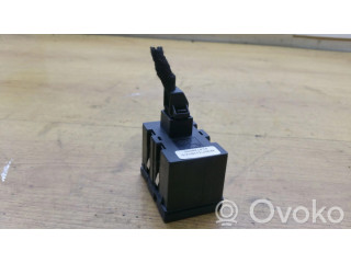 Включатель регулировки освещения панели