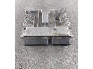 Блок управления двигателя 55579719 Opel Meriva B