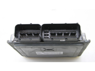 Блок управления двигателя 03F906070AM Skoda Fabia Mk2 (5J)