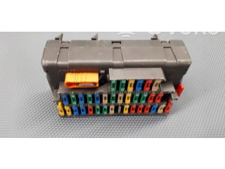 Блок предохранителей Peugeot 306