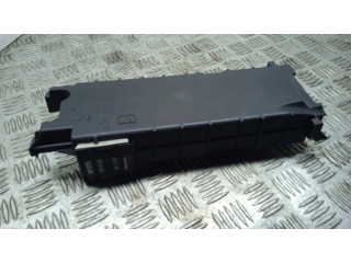 Pojistková skříňka Крышка ящика предохранителей A2465400140   Mercedes-Benz GLA W156 2019