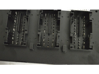 Zámek zadních dveří 8X0907063G Audi A1 2011