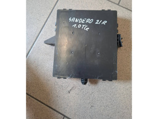 Блок управления 284B10236R   Dacia Sandero III