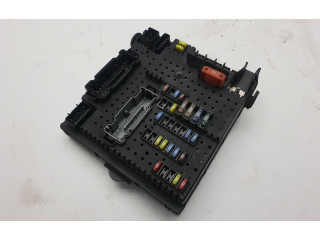 Блок предохранителей 8676391, 12217799   Volvo XC90    