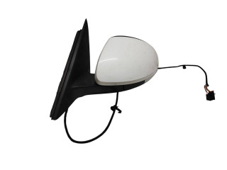 Зеркало электрическое Skoda Yeti (5L) 2009 - 2017 года
