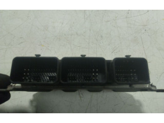 Блок управления двигателя 237105070S Dacia Lodgy