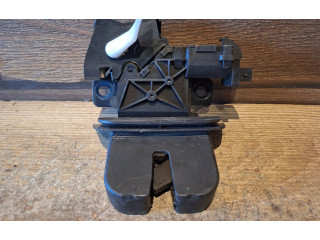 Zámek zadních dveří 8P4827505C Audi Q7 4L 2008