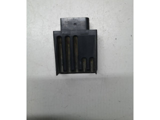 Блок управления топливного насоса 3Q0906121B Skoda Kodiaq