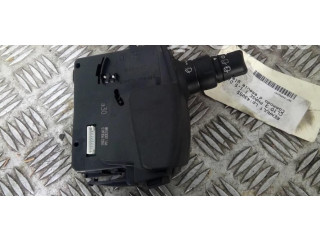 Ручка стеклоочистителей 8201590631   Renault Clio III