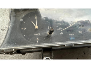 Přístrojová deska Nissan Patrol 160 1985 25033C6000, 25031C6000