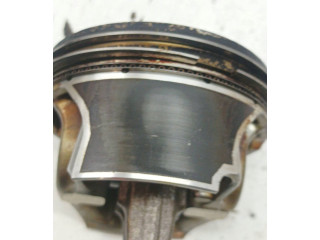  Поршень с шатуном  82LJ99X, TFSI  Audi A3 S3 8V  