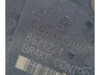 Блок АБС 8671224 Volvo V70 2000 - 2004 года