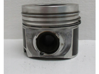 Píst    Audi A8 S8 D4 4H     