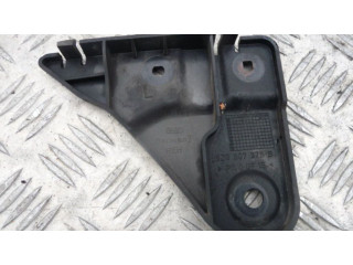 Задний держатель бампера