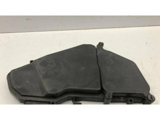 Pojistková skříňka Крышка ящика предохранителей 7L0937576A   Volkswagen Touareg II 2017