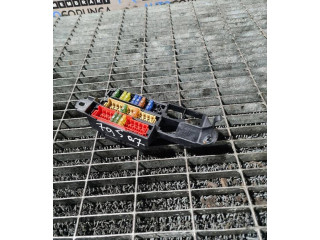   Pojistková skříňka    Audi Q7 4L 2007