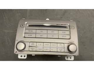 Радио/ проигрыватель CD/DVD / навигация