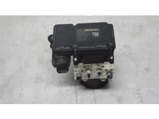 Блок управления АБС 30681619   Volvo V70