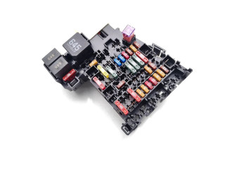 Блок предохранителей 5Q0937615C Audi A3 S3 8V