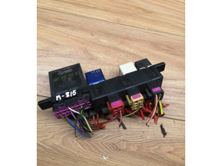 Блок предохранителей  8L0941822A, 896083000   Audi A6 S6 C5 4B    